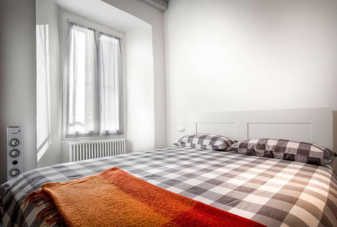 Apartamento Joivy Chic Studio In Como Centre Exterior foto