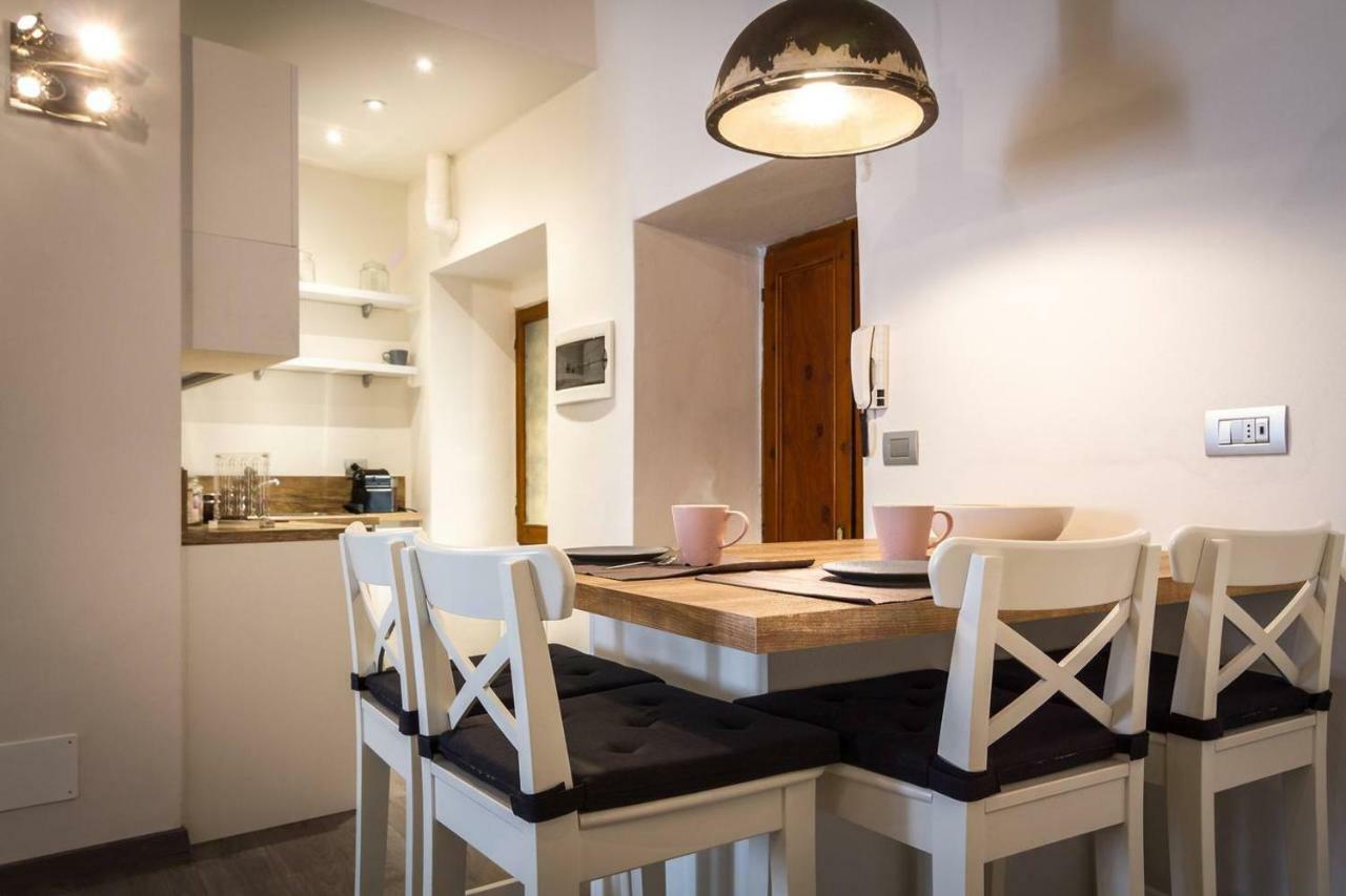 Apartamento Joivy Chic Studio In Como Centre Exterior foto