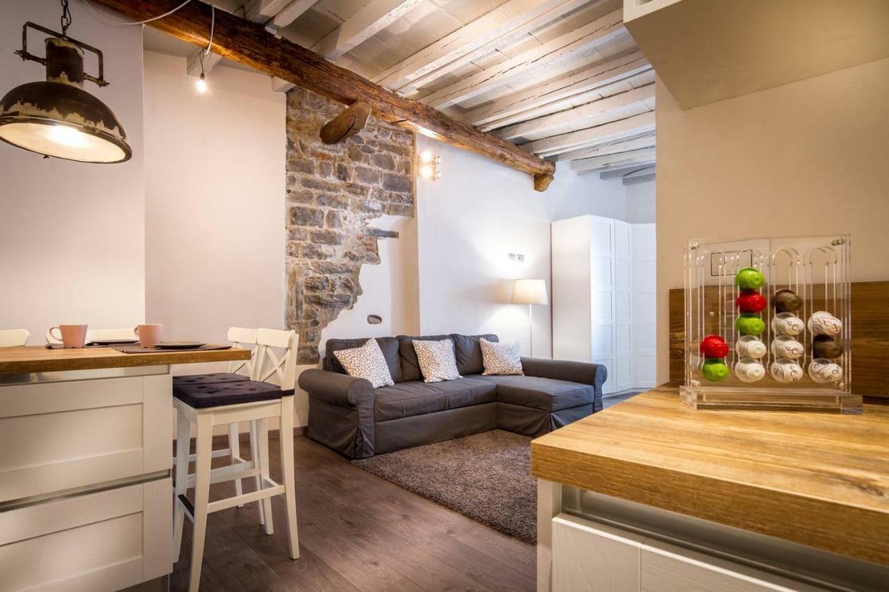 Apartamento Joivy Chic Studio In Como Centre Exterior foto