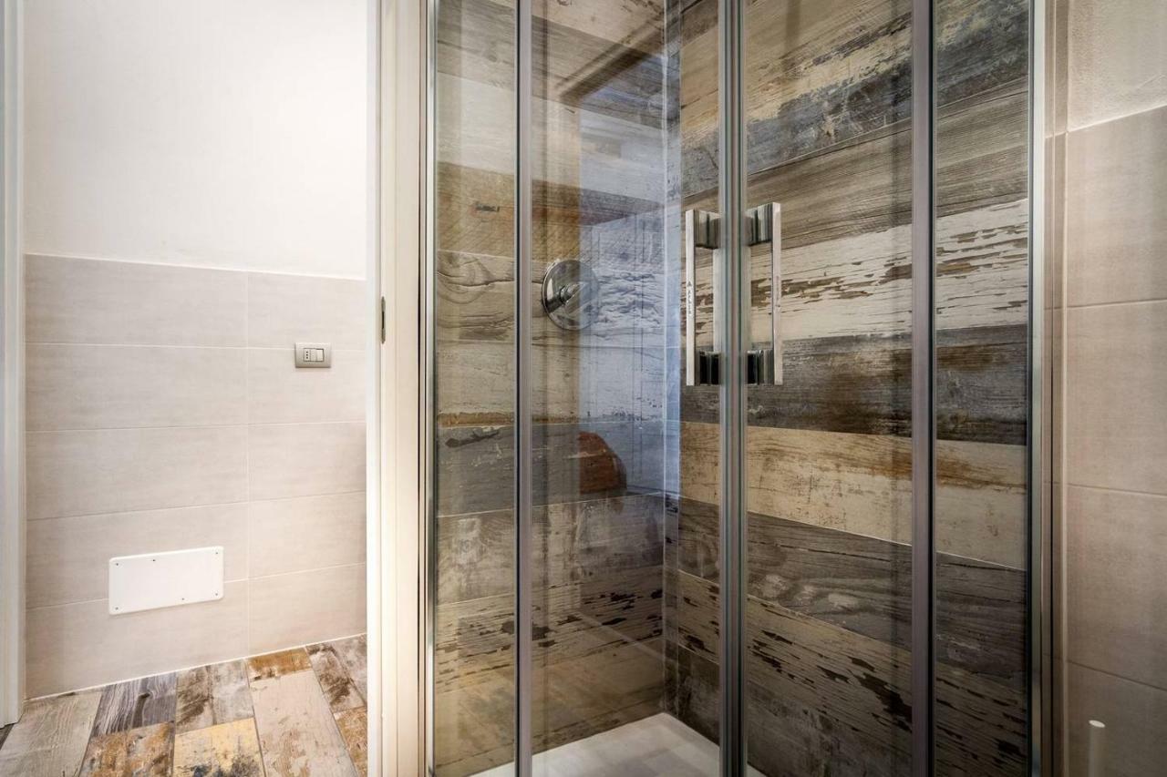 Apartamento Joivy Chic Studio In Como Centre Exterior foto